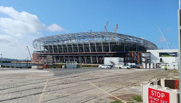 Estádio Bramley Moore em construção