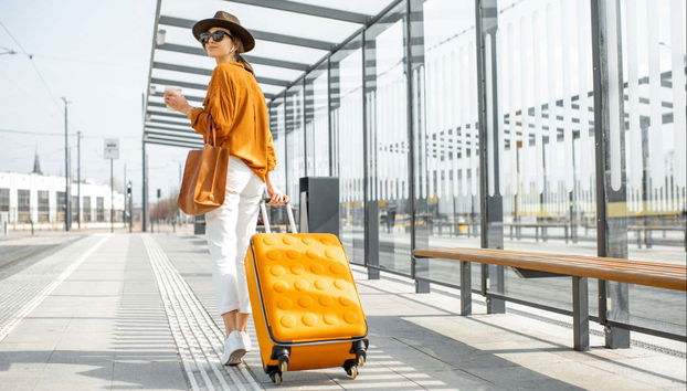 Bus entre l'aéroport et la ville d'Ibiza - Photo 2