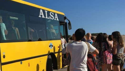 Autobús entre el aeropuerto e Ibiza Ciudad - Foto 2