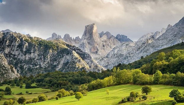Picos de Europa: Bulnes, funicular y queso Cabrales desde Oviedo - Foto 3
