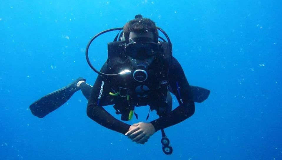 Curso de buceo PADI Open Water en Hikkaduwa - Foto 1