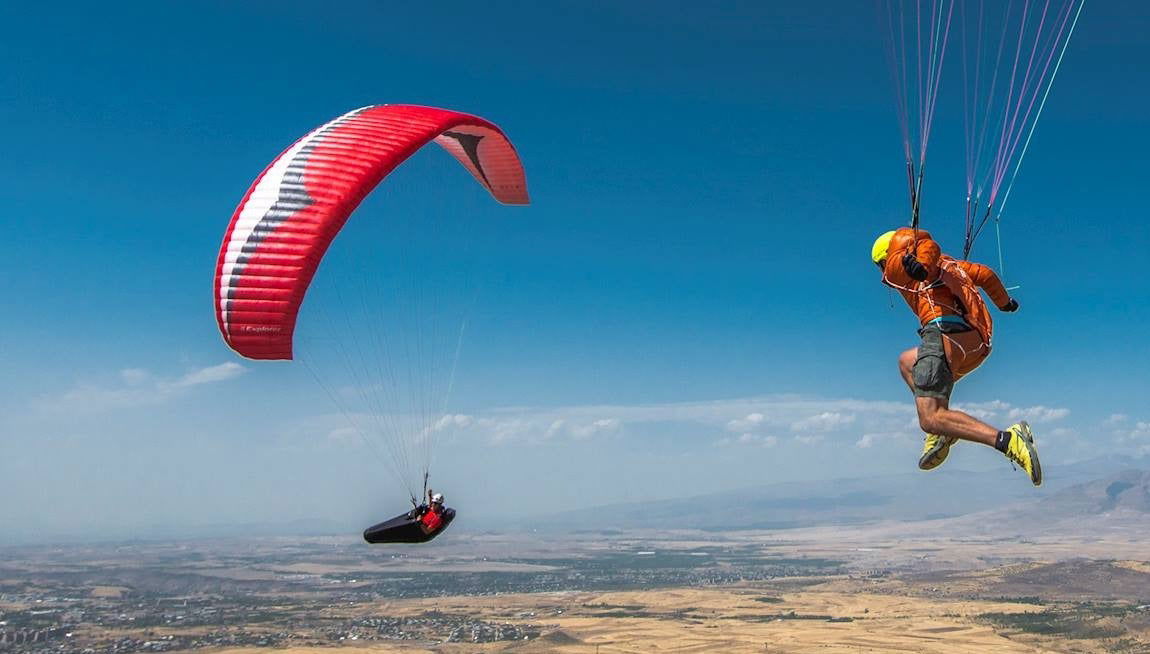 Voo de parapente por São Martinho do Porto