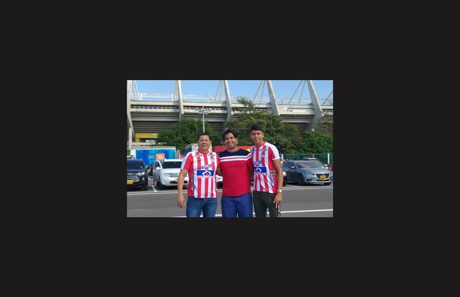 Partido de fútbol en Barranquilla con guía local - Foto 7