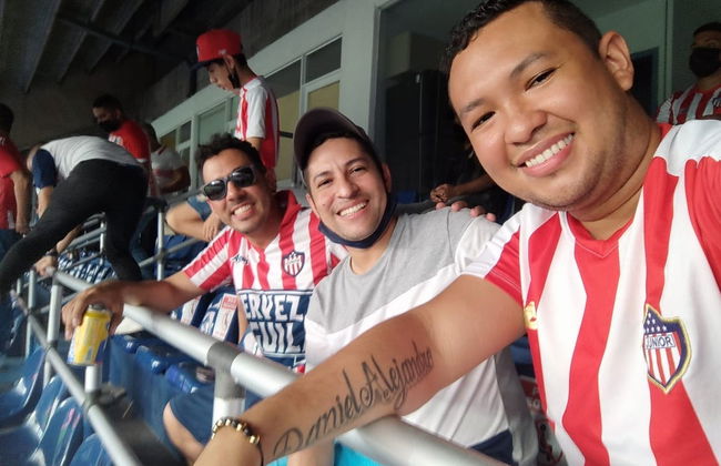 Partido de fútbol en Barranquilla con guía local - Foto 6