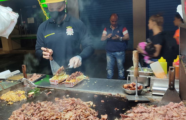 Tour de comida callejera por Medellín - Foto 7