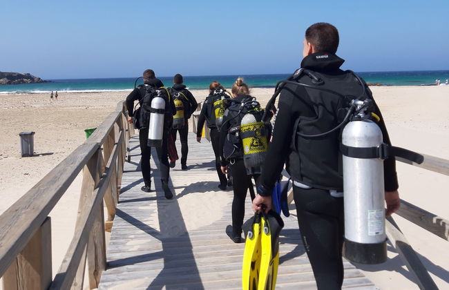 Bautismo de buceo en el Parque Natural del Estrecho - Foto 2