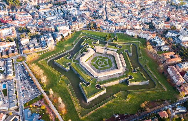 Visite guidée dans Jaca - Photo 1