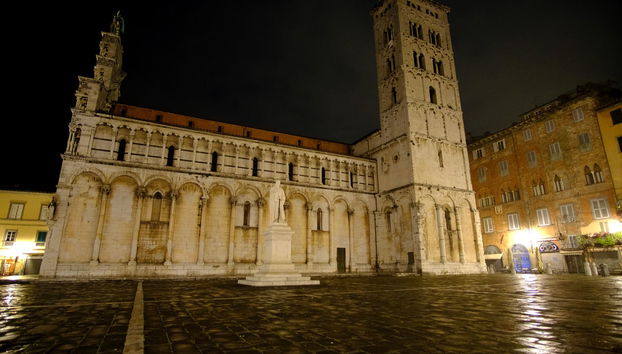 Lucca Night Tour - Photo 2