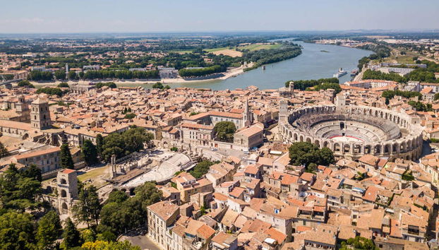 Arles, Saint-Rémy & Les Baux Day Trip - Foto 2