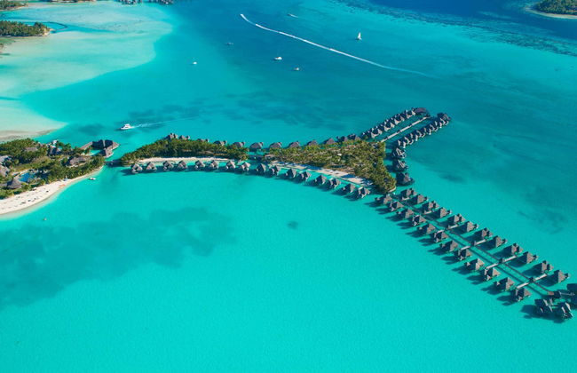 Bora Bora Helicopter Ride - Photo 5