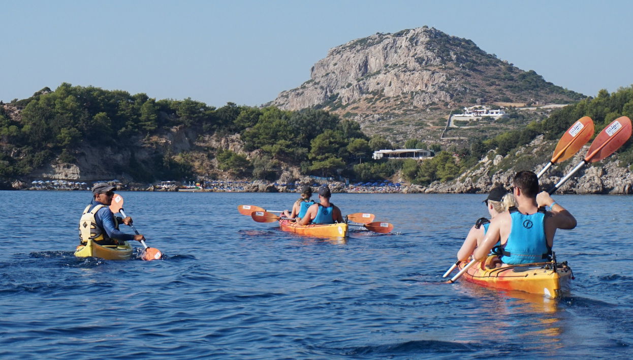 Tour en kayak por la costa de Rodas