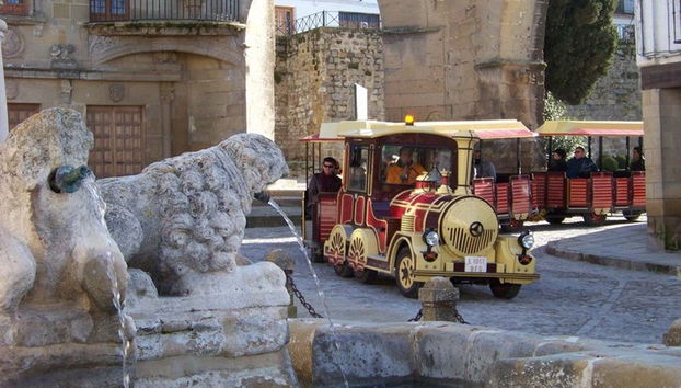 Tren turístico de Baeza - Foto 2