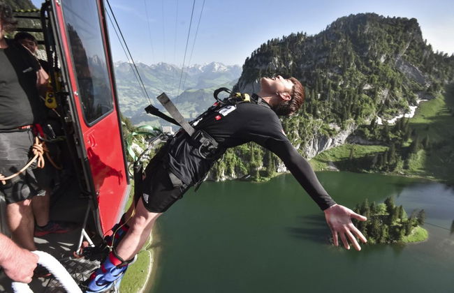 Bungee Jump Stockhorn - Photo 2