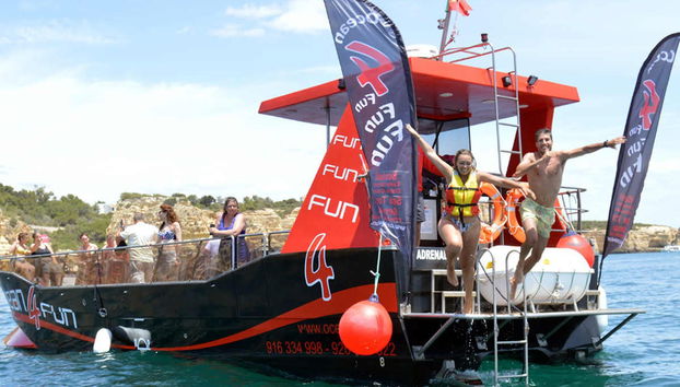 Balade en catamaran dans les grottes de Benagil - Photo 3