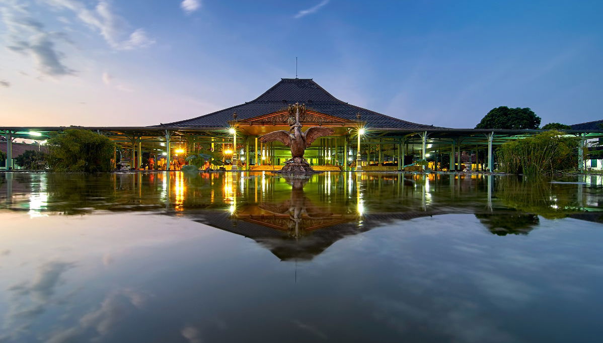 Escursione privata a Surakarta e templi di Ceto e Sukuh - Foto 1