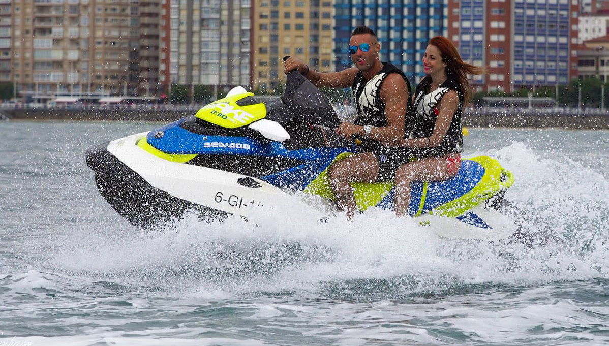 Balade en jet ski à Gijón - Photo 1