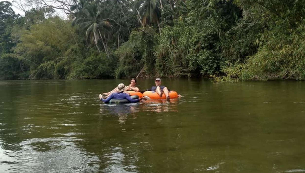 Tubing Down the Don Diego River - Foto 1