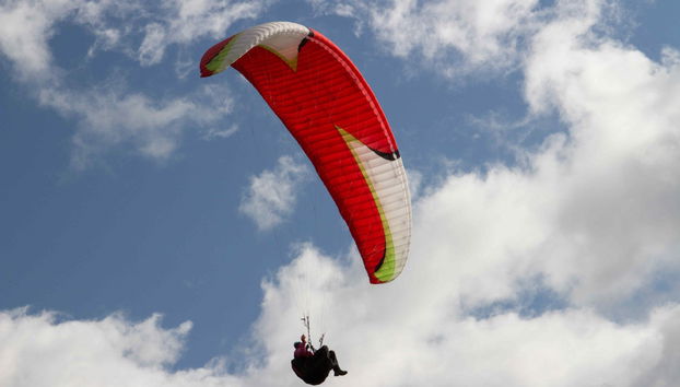 Paragliding in Vik - Photo 2