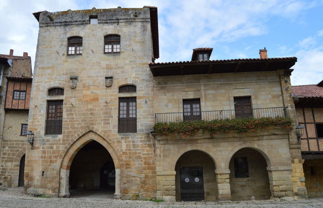 Visita guiada por Santillana del Mar - Photo 5