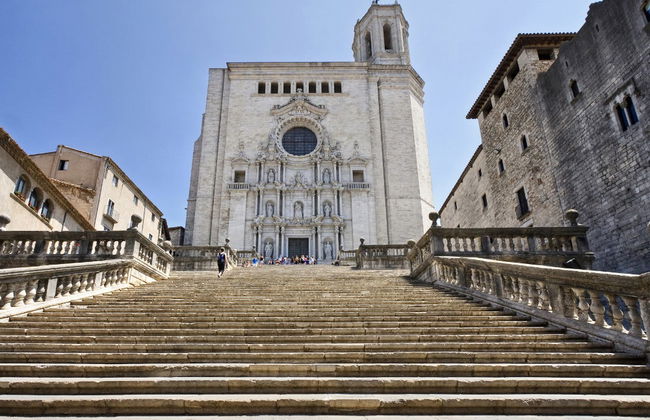 Dali Museum of Figueres & Girona Tour - Foto 4