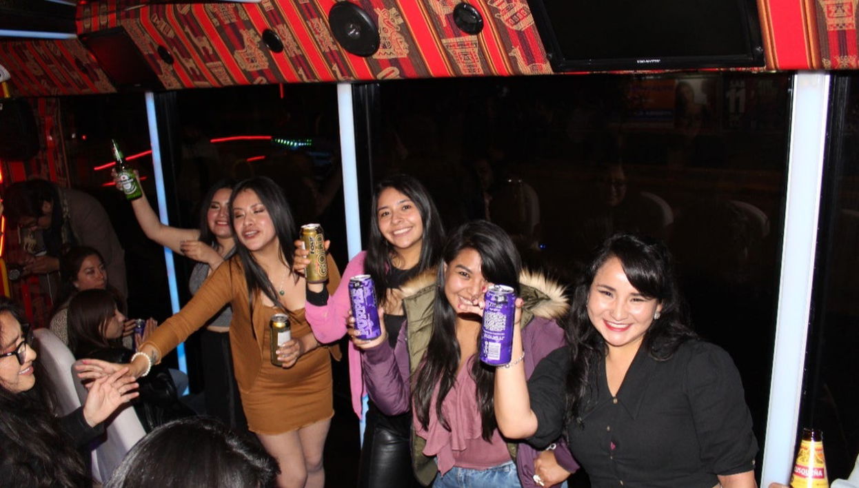 Cusco Private Party Bus - Foto 1