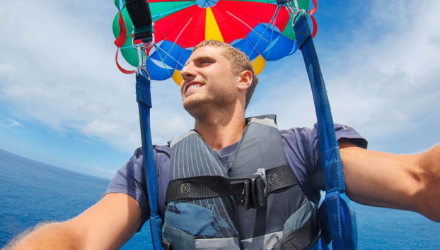 Alicante Parasailing - Photo 2