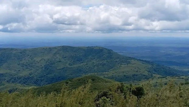 Vistas de los montes de Abadare