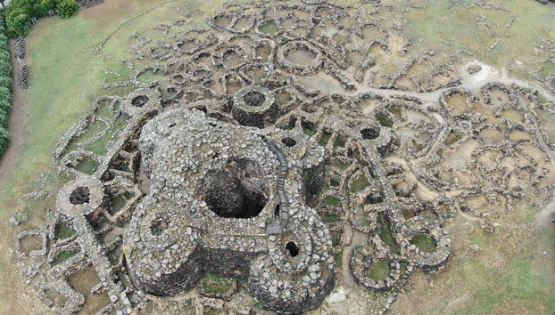 Excursión a Su Nuraxi de Barumini y las Domus de Janas - Foto 2