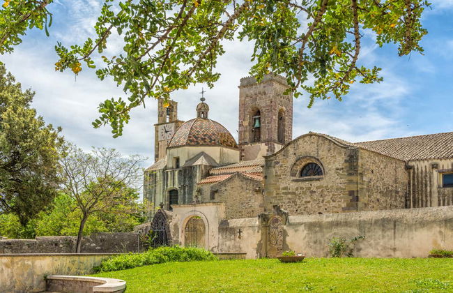 Su Nuraxi of Barumini & Domus de Janas Day Trip - Foto 4