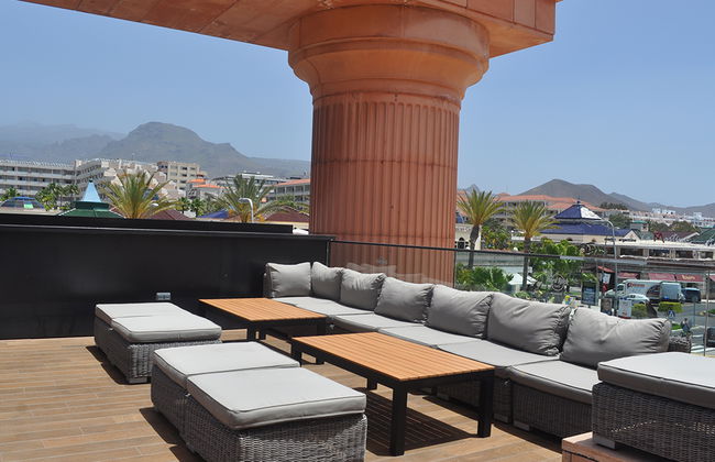 Hard Rock Cafe Tenerife - Photo 4
