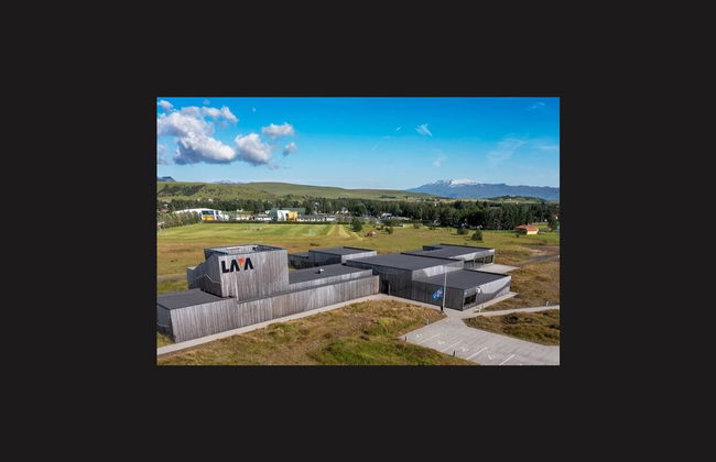 LAVA Centre Ticket - Photo 3