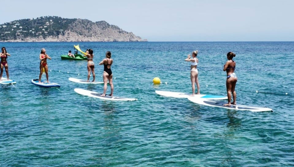 Paddle surf e snorkel na praia de Es Figueral