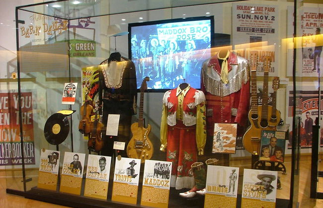 Country Music Hall of Fame - Photo 2