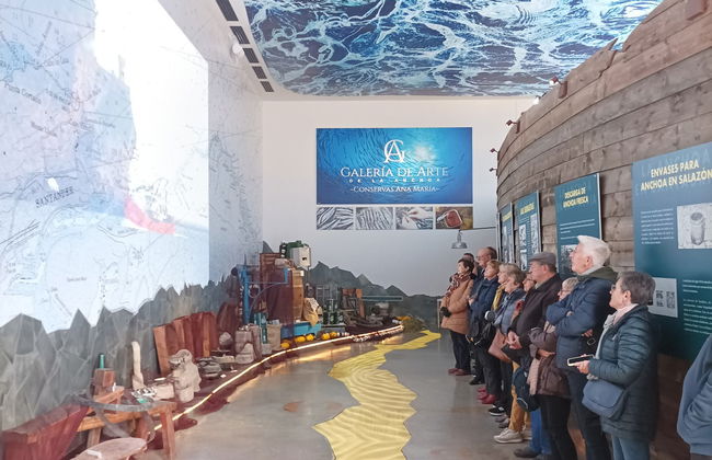 Visite dans le port et le marché aux poissons de Santoña + Musée de l'anchois - Photo 3