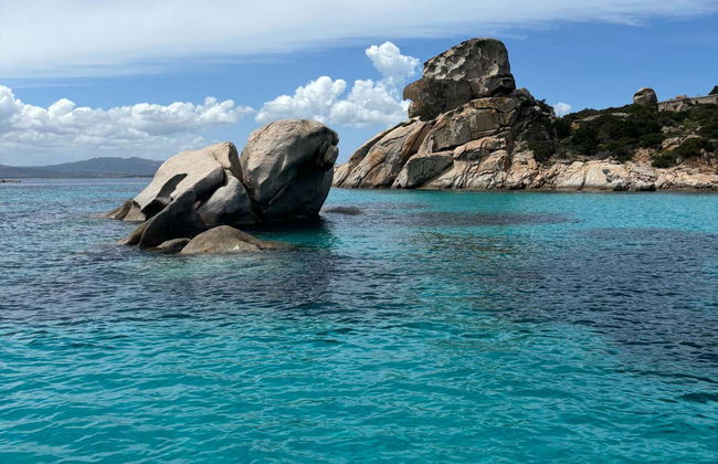 Escursione all'arcipelago della Maddalena in barca a vela - Foto 1