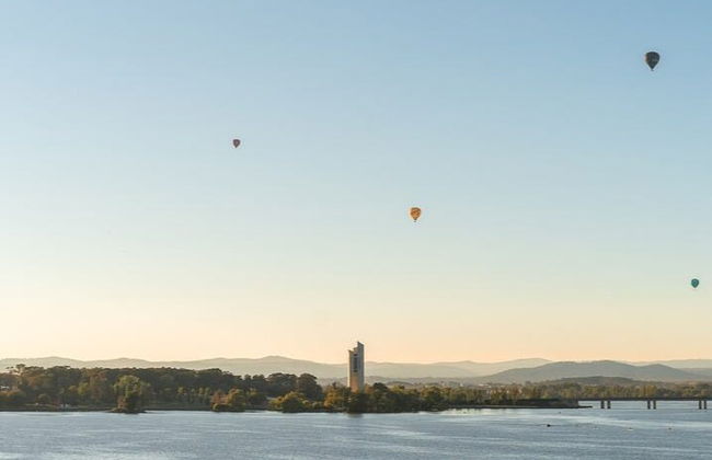 Highlights of Canberra Tour - Photo 3