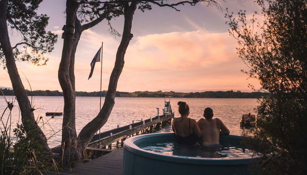 Tour en kayak por el lago Rotoiti + Aguas termales de Manupirua - Foto 2