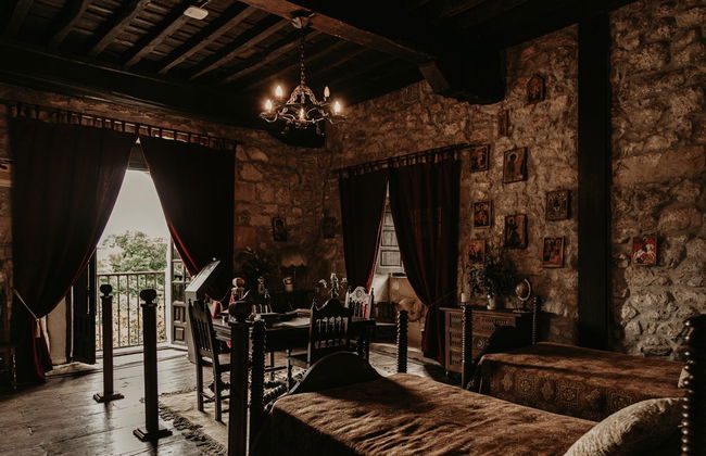 Visita guiada por el Palacio de Velarde - Foto 6