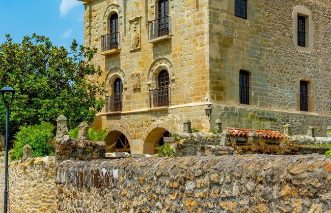 Visita guiada por el Palacio de Velarde - Foto 8