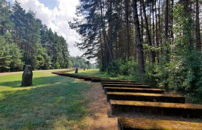 Excursión al campo de concentración de Treblinka - Foto 2