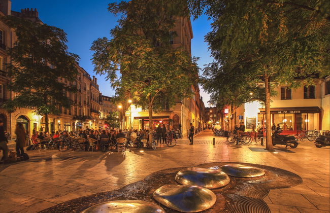 Night Tour of Bordeaux - Foto 4