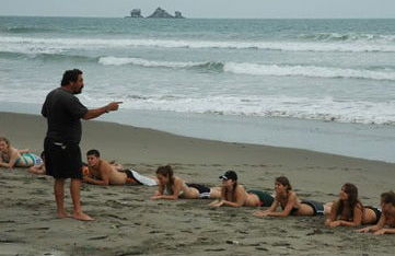 Montañita Surf Lesson - Photo 2