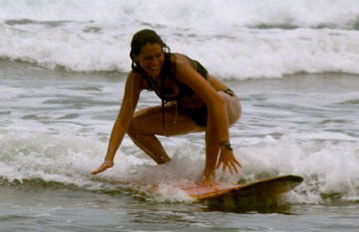 Montañita Surf Lesson - Photo 1
