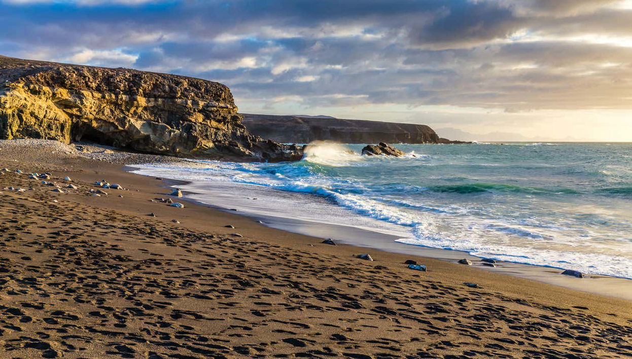 Excursión a las Cuevas de Ajuy al atardecer - Foto 1