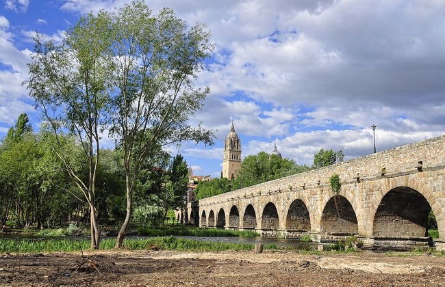 Salamanca Whispers: Unamuno Exploration Game and Tour - Foto 4