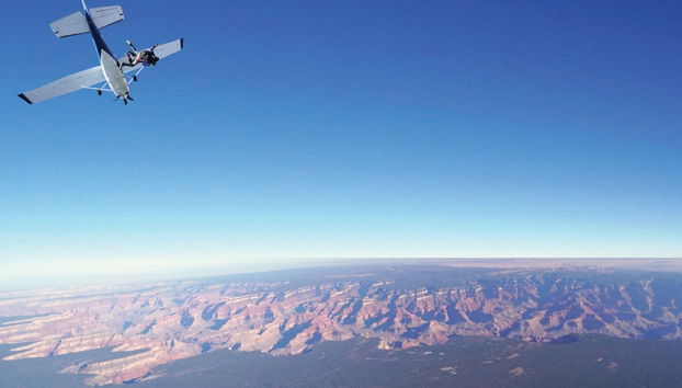 Grand Canyon Skydiving - Photo 2