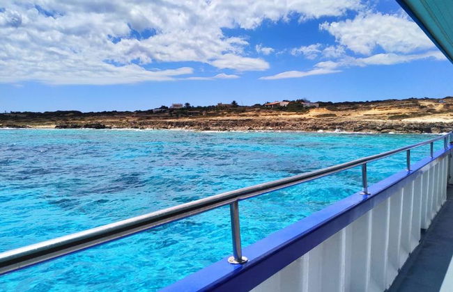 Crystal Waters: Paseo en catamarán por Formentera con paradas para nadar en Cala Saona e Illetas - Foto 3