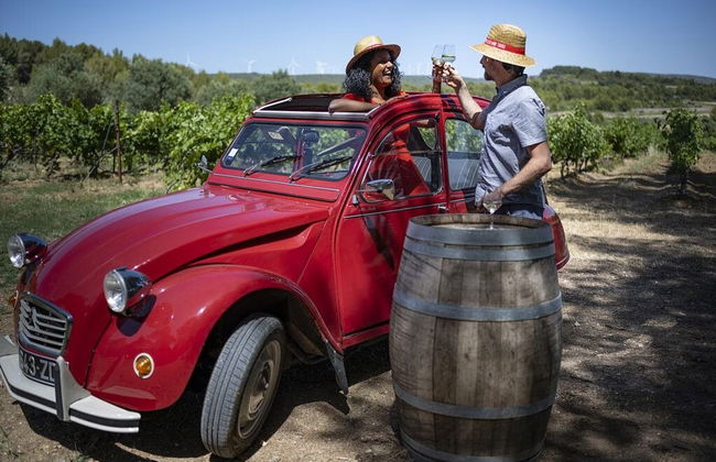 Excursion privée en Citroën 2CV dans les caves du Languedoc - Photo 2