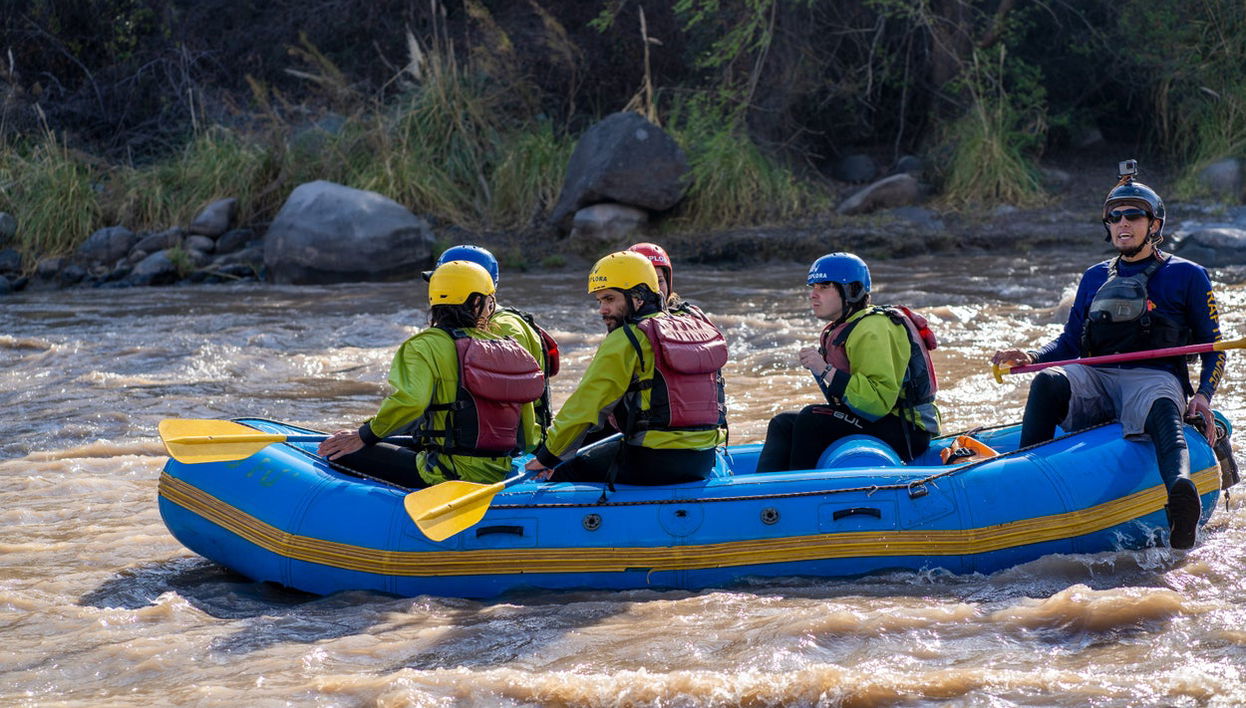Rafting en el río Maipo - Foto 1