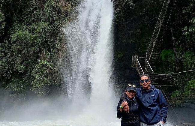 Tres Cascadas Waterfall Hike - Foto 4